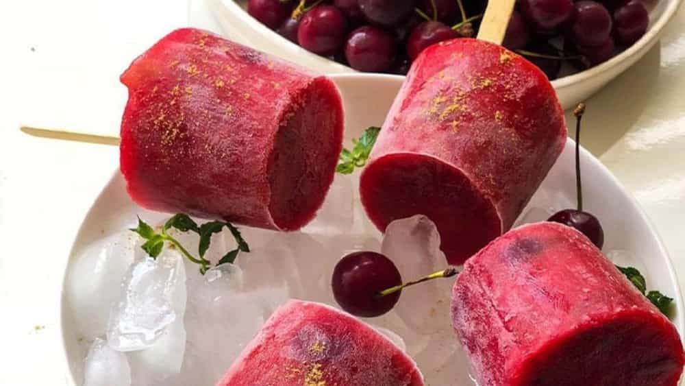 Introduction to Skkamo and Special Ice Cream Vahid in Rasht